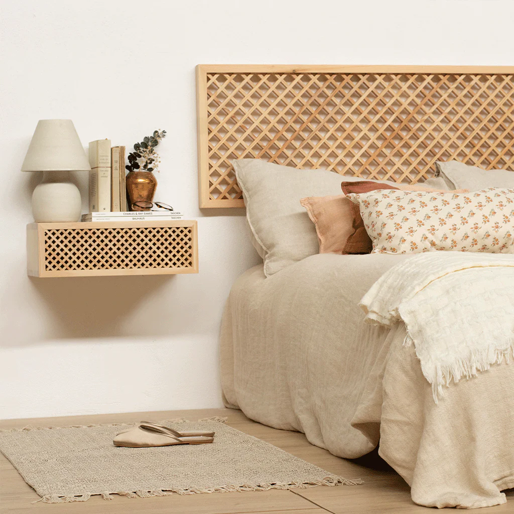 Ifach wooden floating bedside table 45 cm wide - Image 4