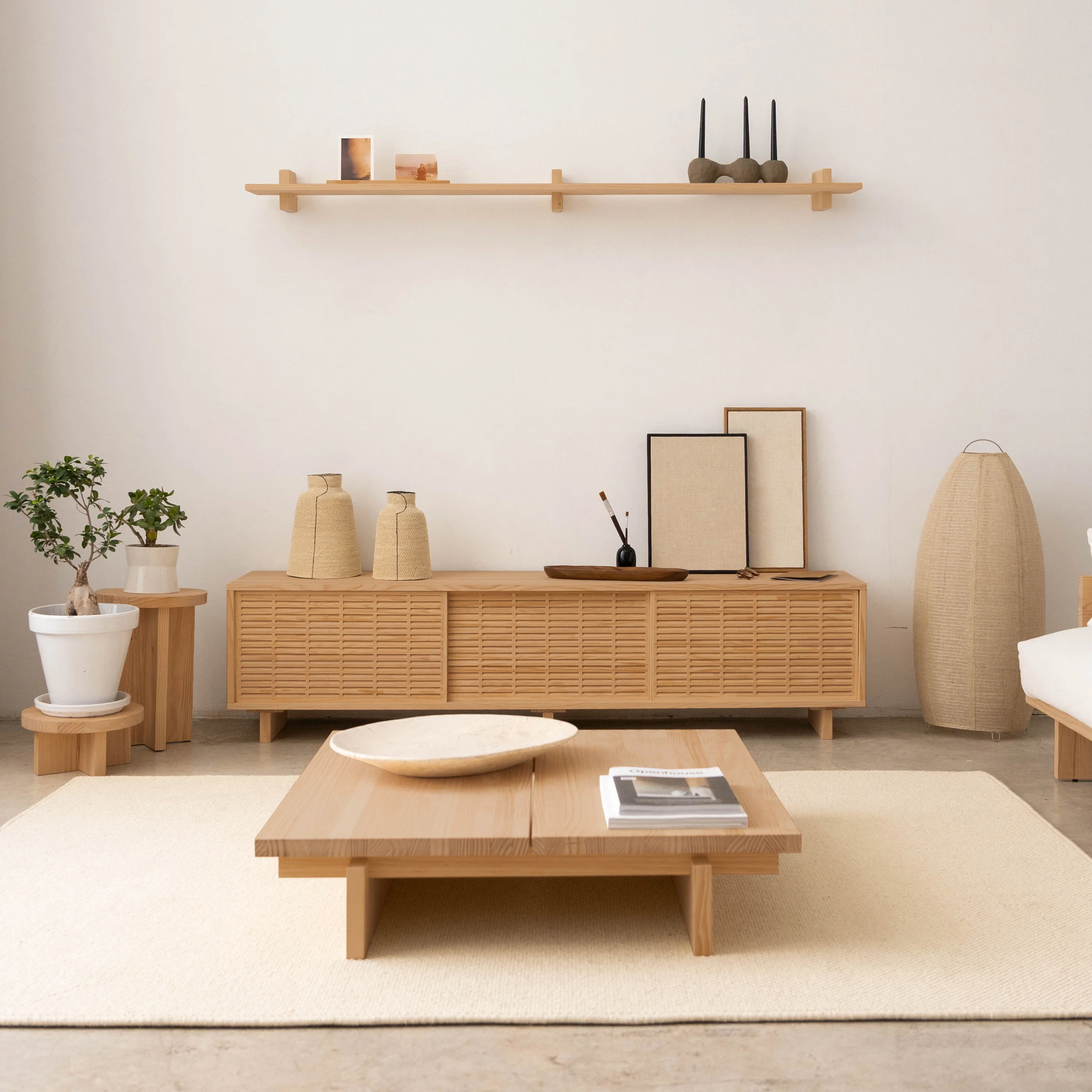 Olivera - Low coffee table in solid pine wood 90 cm - Image 9