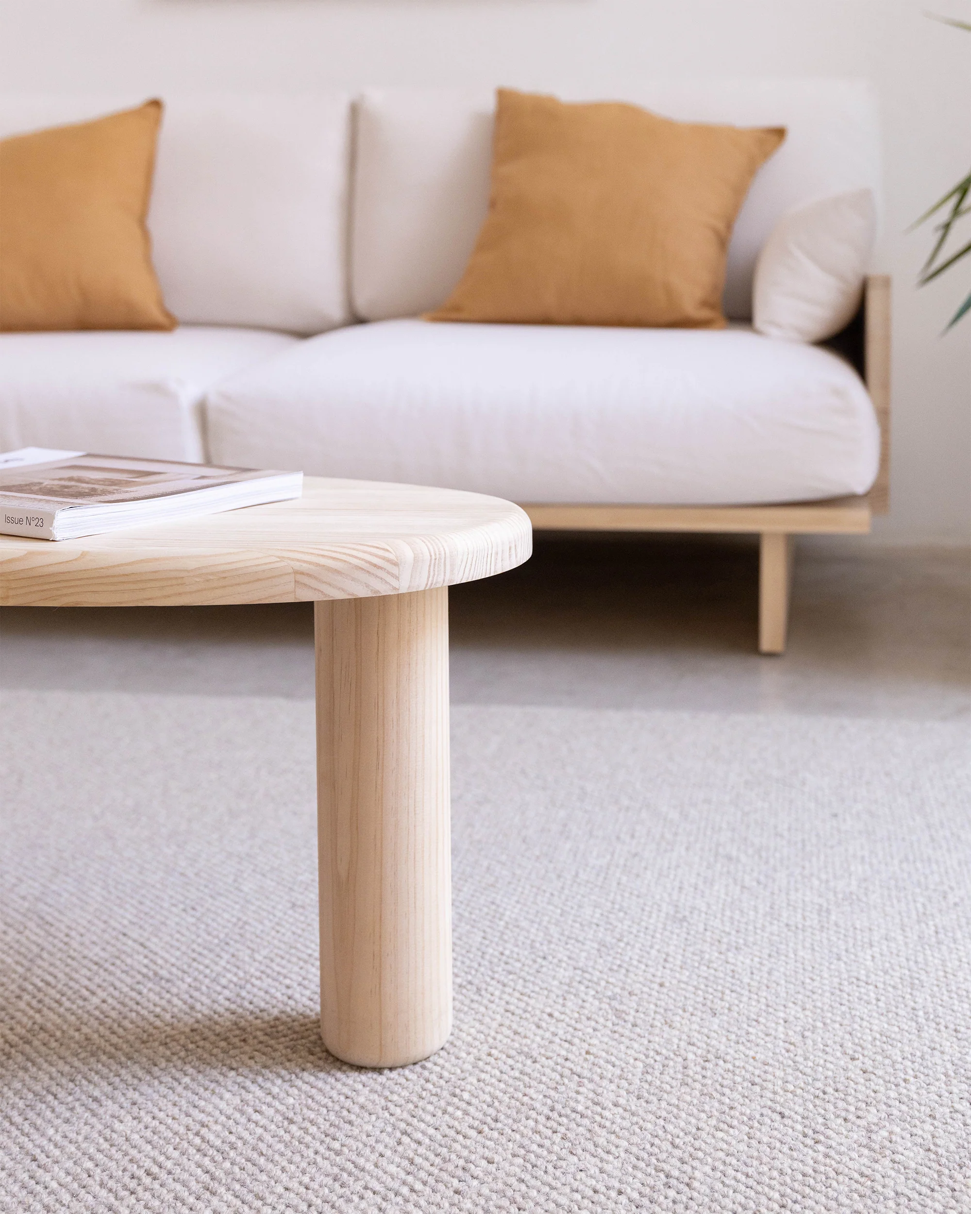 Tramadiu - Coffee table in pine wood 130 cm - Image 3
