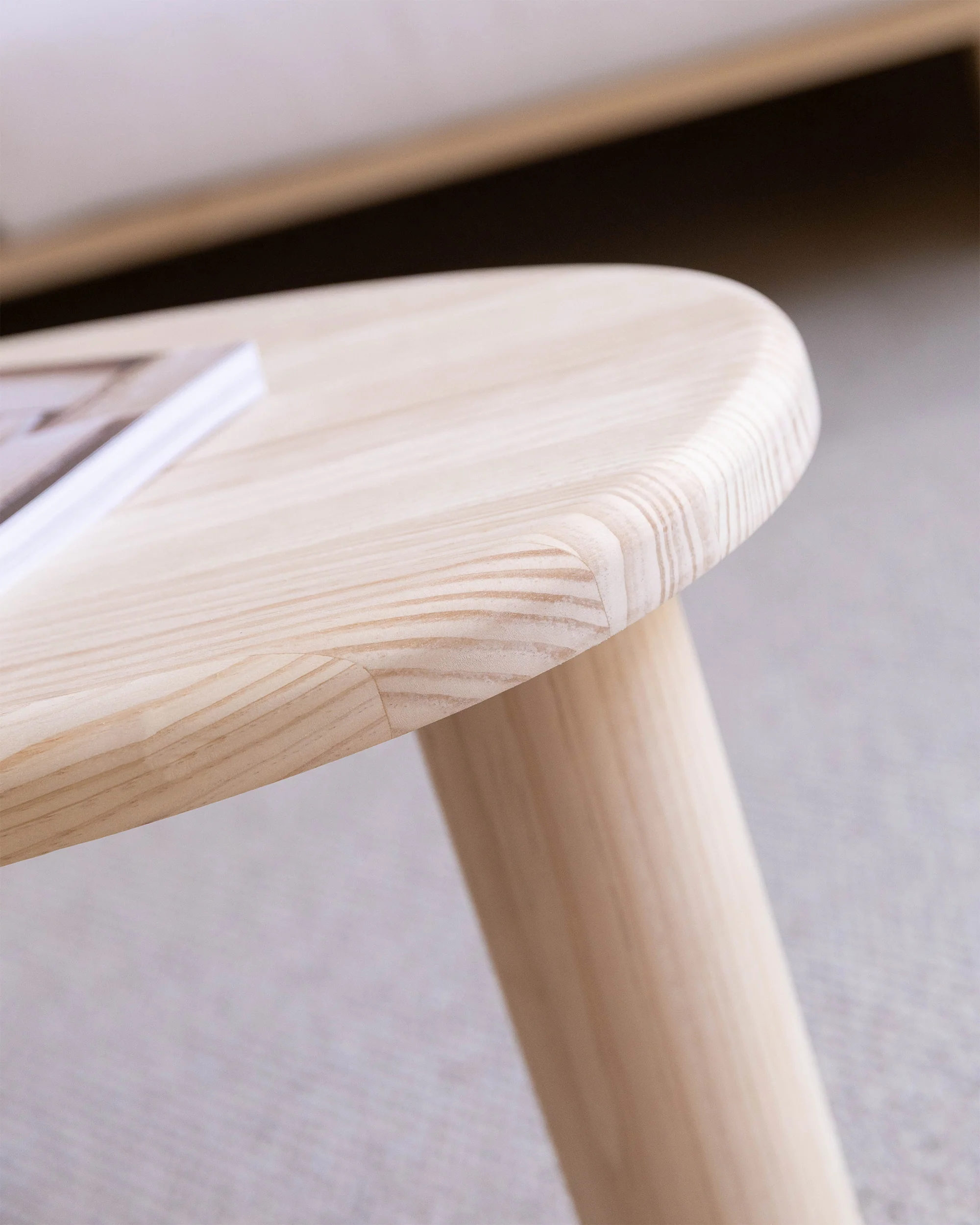 Tramadiu - Coffee table in pine wood 130 cm - Image 7