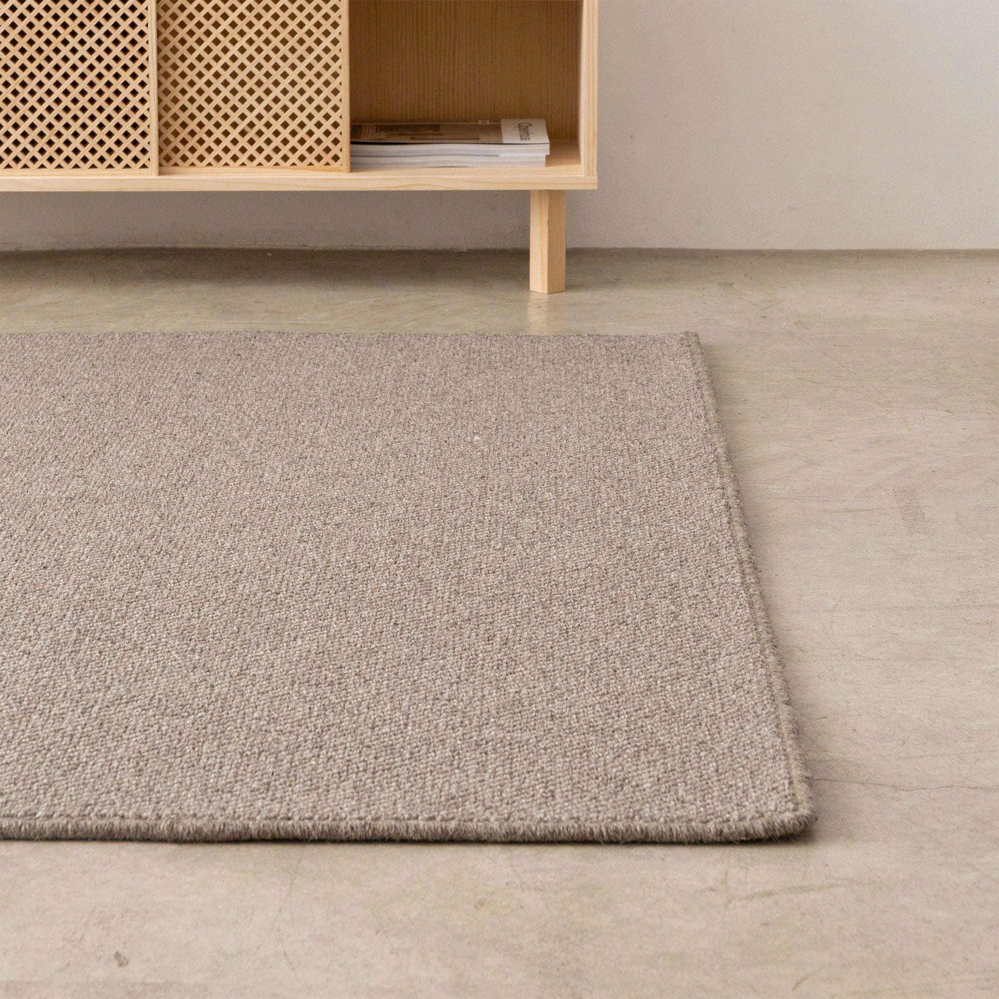 Fonda wool rug available in various sizes and colours - Image 5