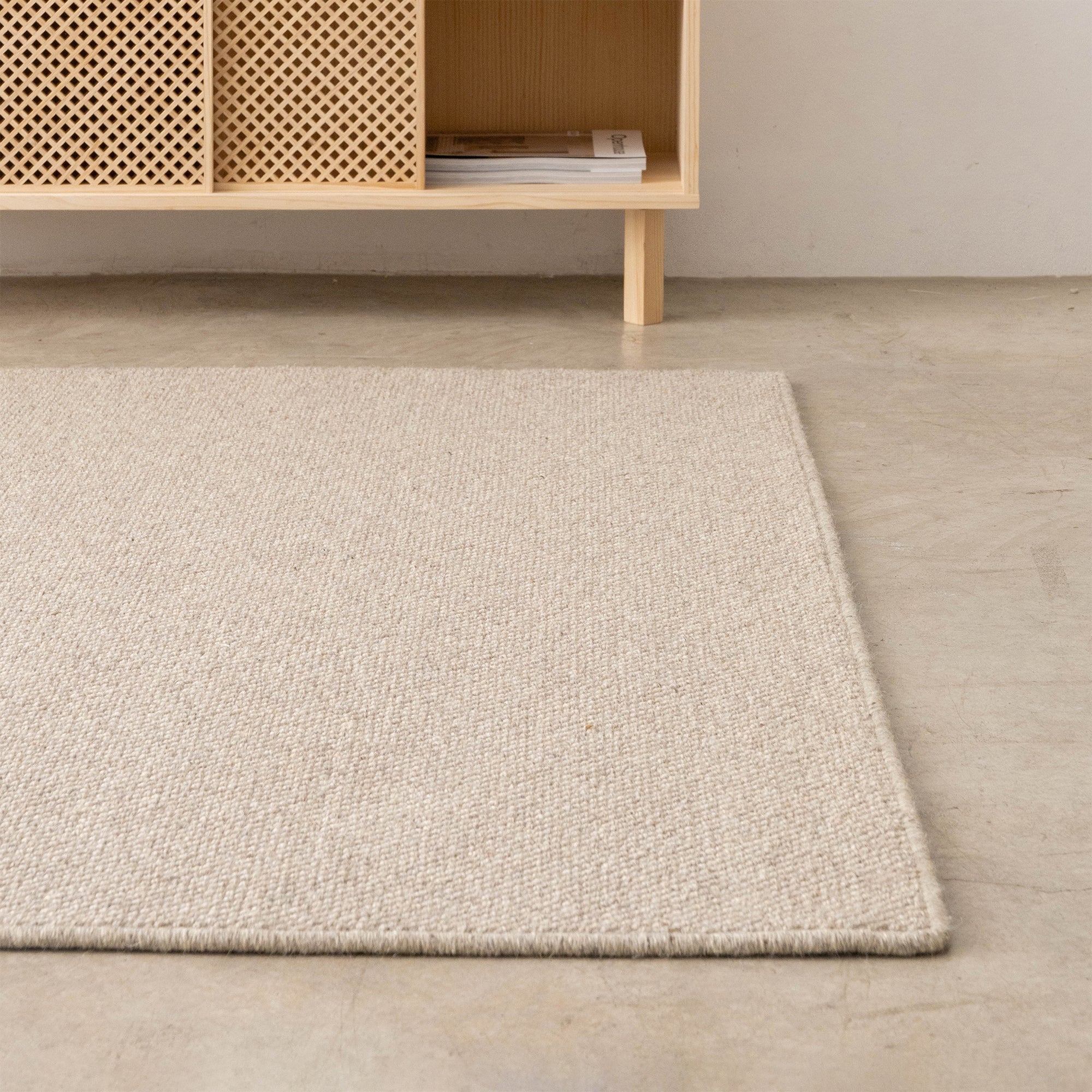 Fonda wool rug available in various sizes and colours - Image 7