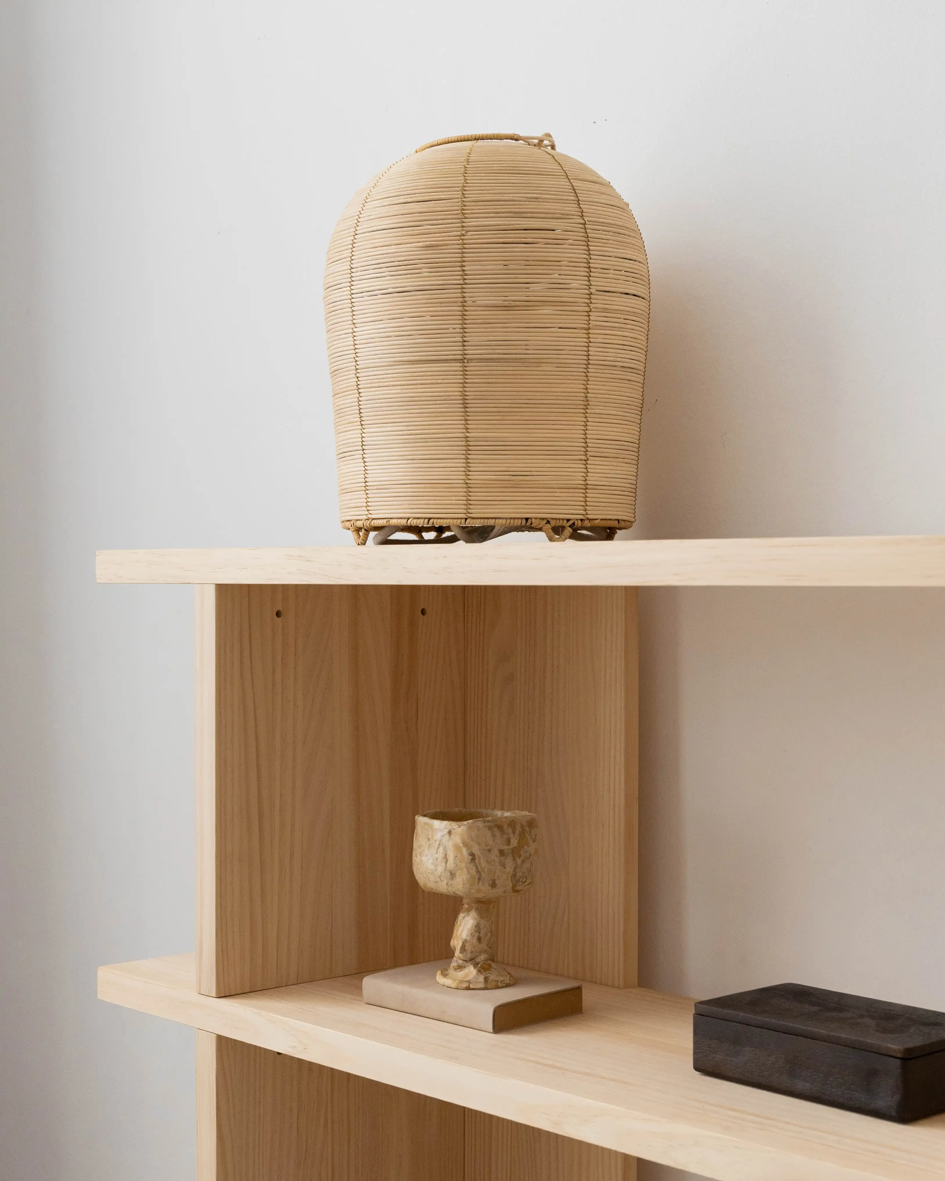 Montgó solid wood bookcase 180 x 115.2 cm - Image 5