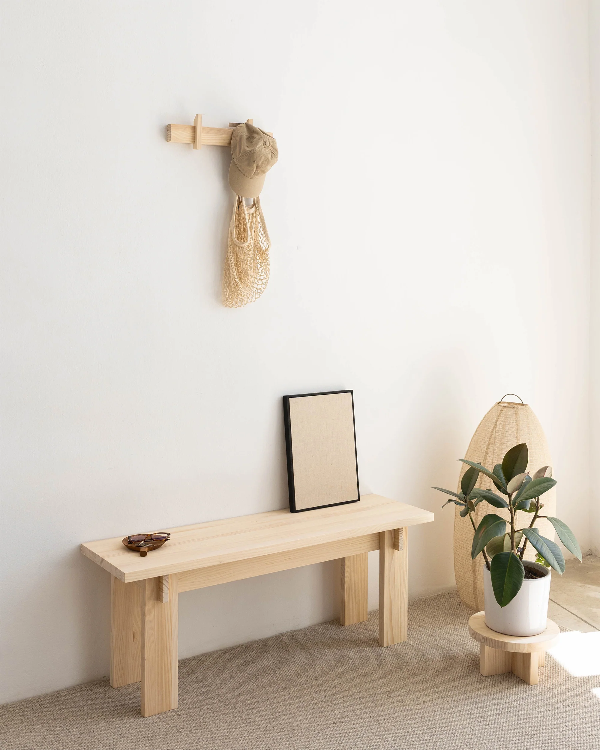 Small wall coat rack Figuera in solid wood 40 cm - Image 4