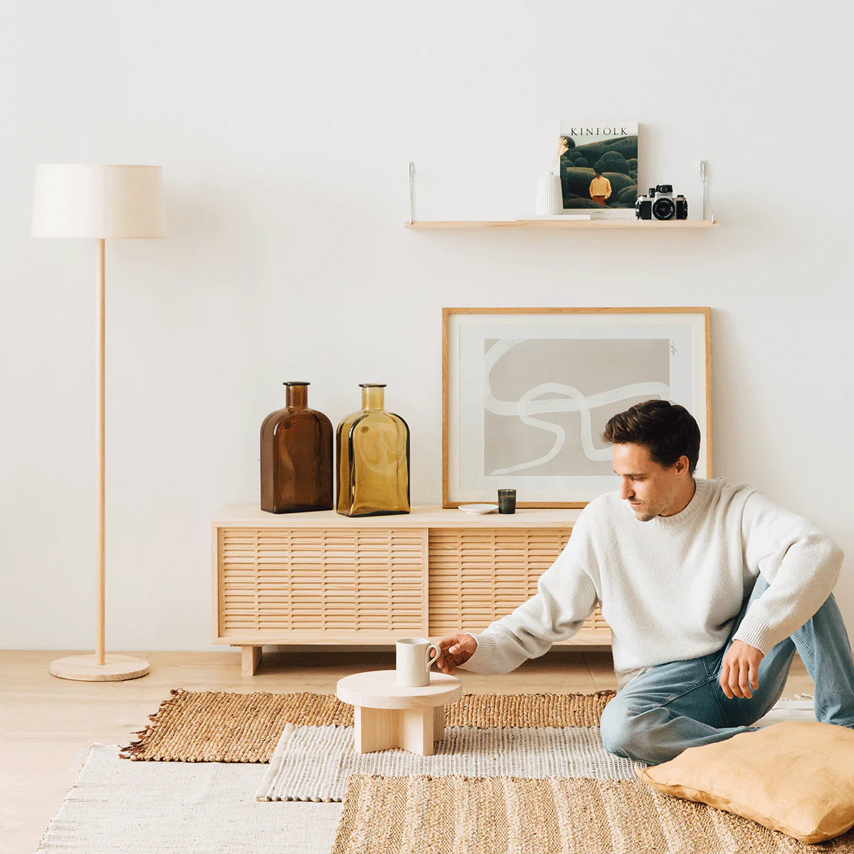 Galera TV stand of pine with 2 mallorquina doors 150 cm - Image 4