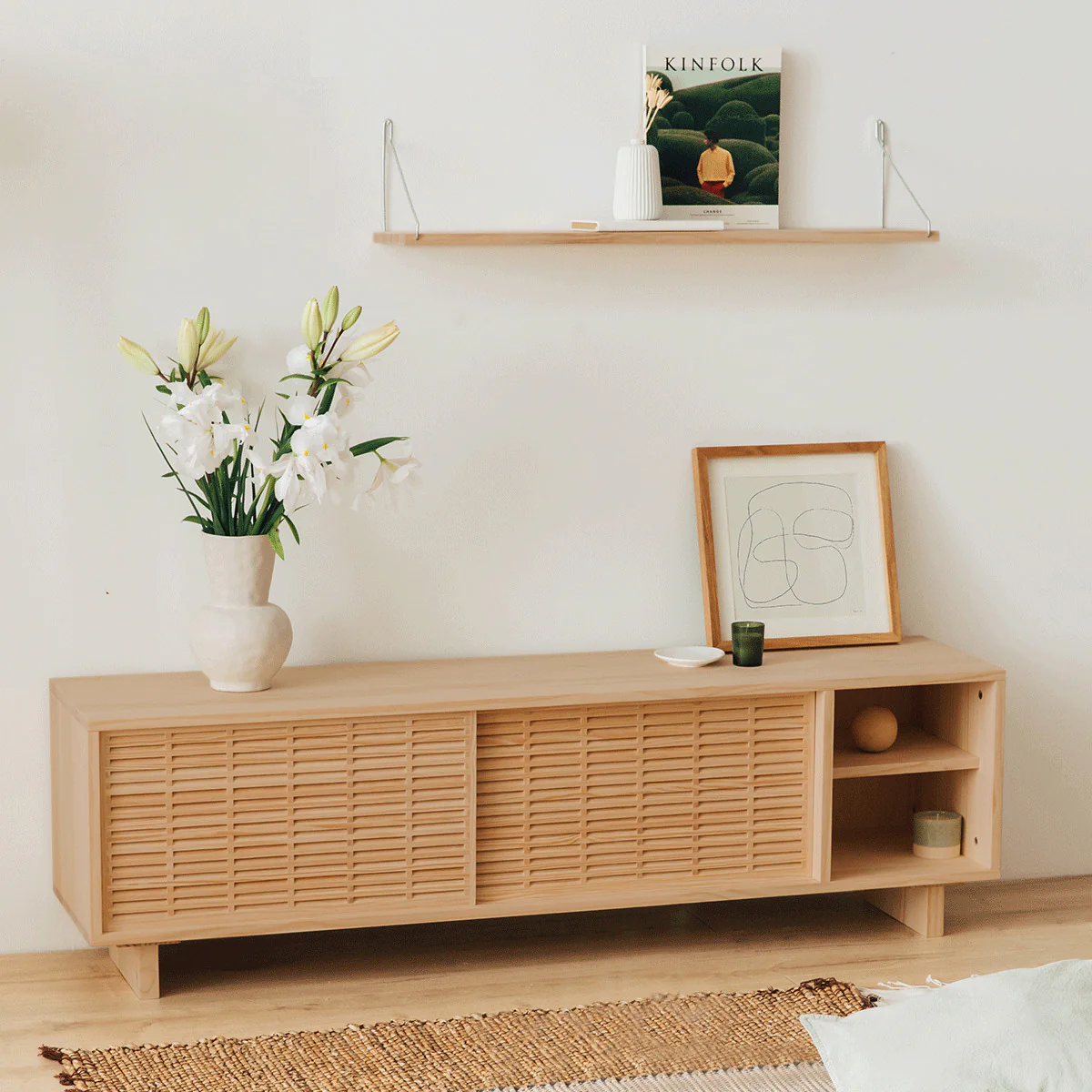 Galera TV stand of pine with 2 mallorquina doors 150 cm - Image 8