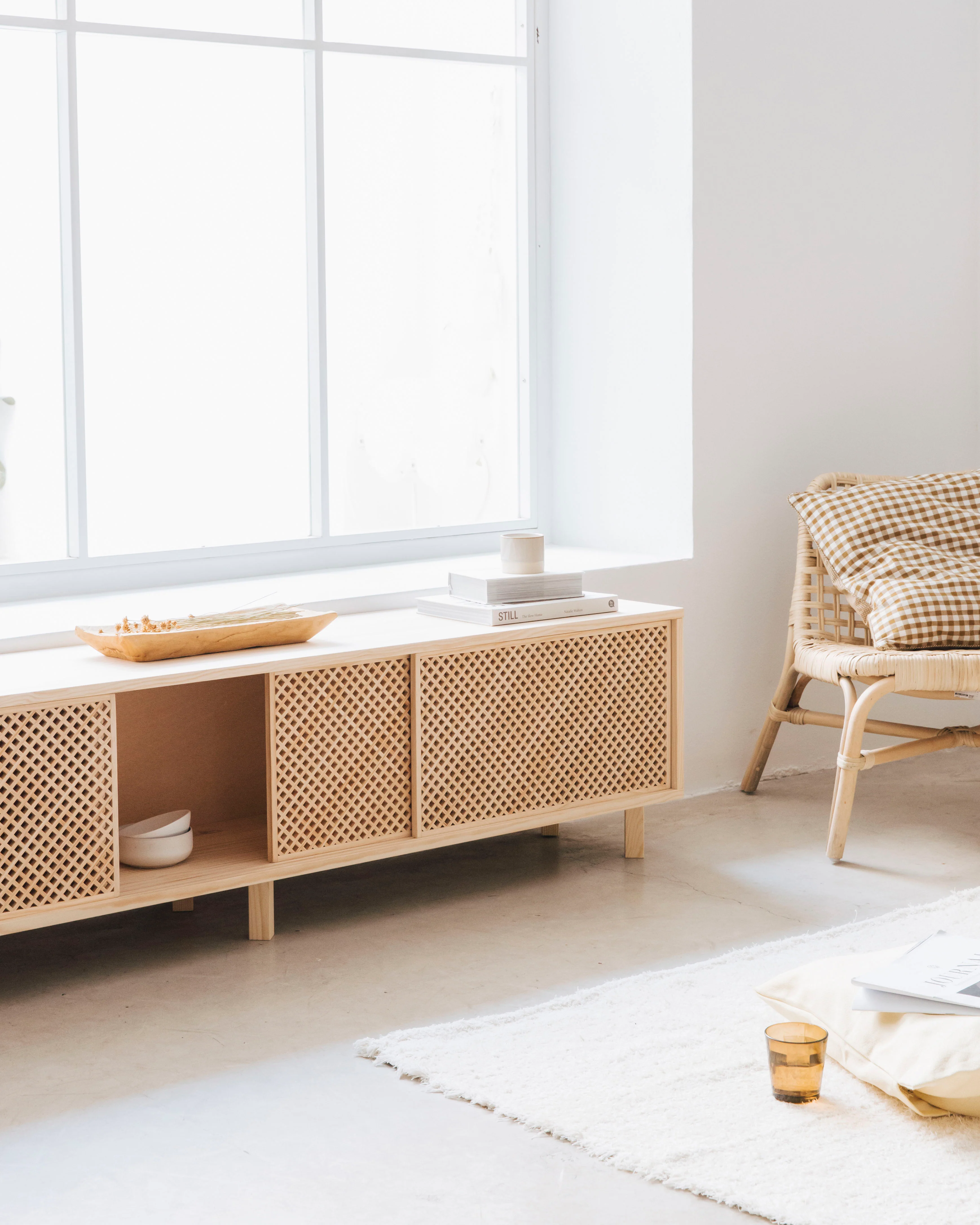 Menorca TV stand of pine with 2 or 3 lattice door 180 cm - Image 5