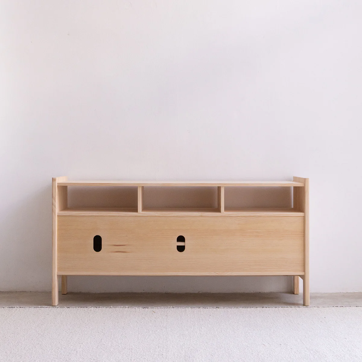 Bassa solid wood sideboard for vinyl records 1 or 2 doors 151 cm - Image 10