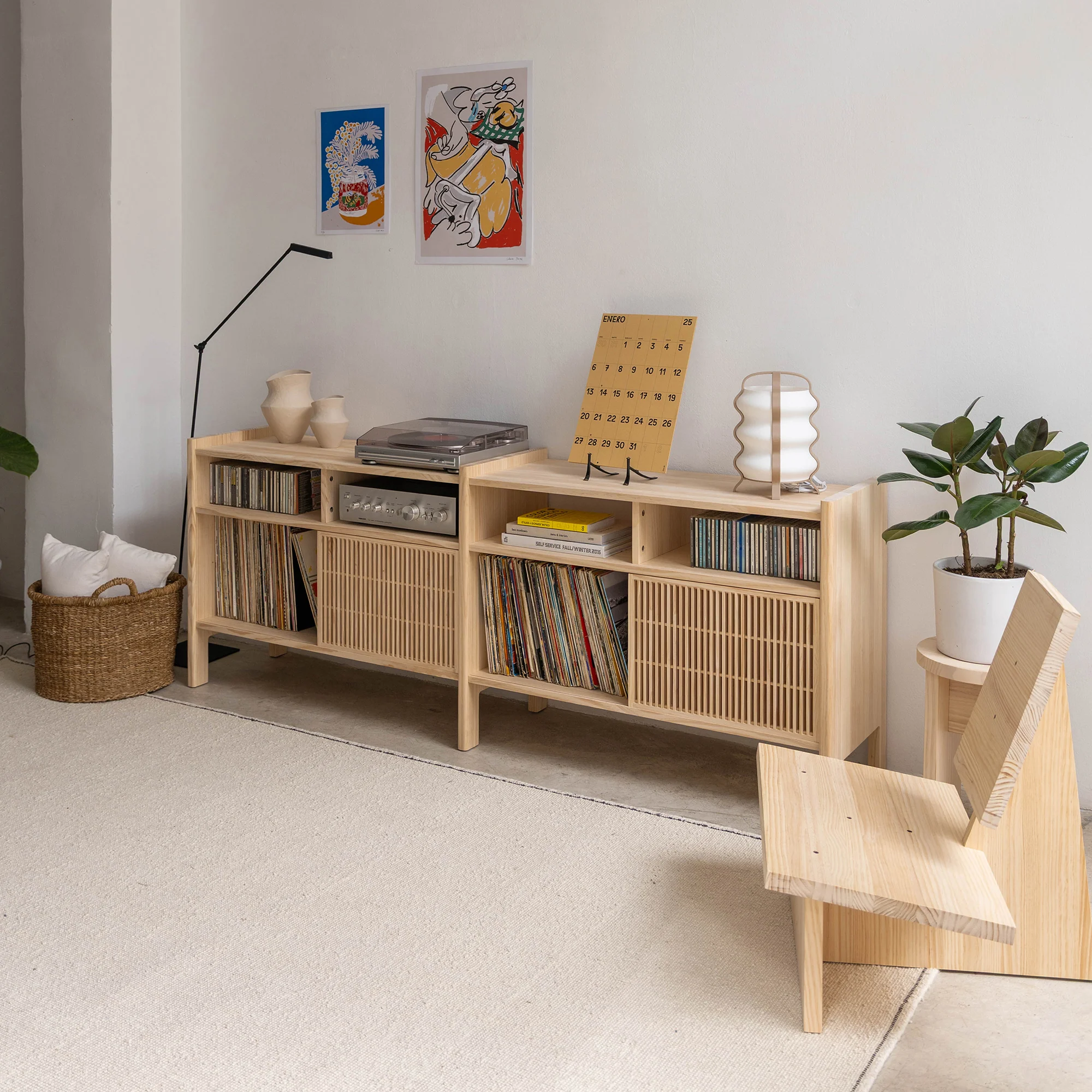 Mesquida medium sideboard in solid wood for vinyl records 2 doors 201 cm - Image 3