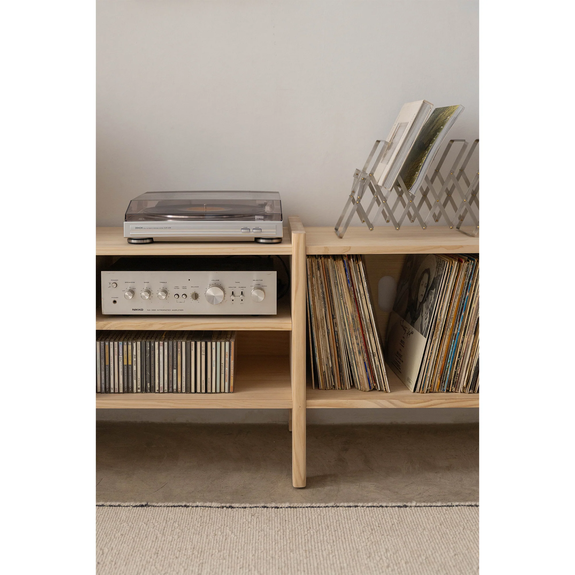 Large Mendia TV furniture in solid wood for vinyl records 3 doors 301 cm - Image 6