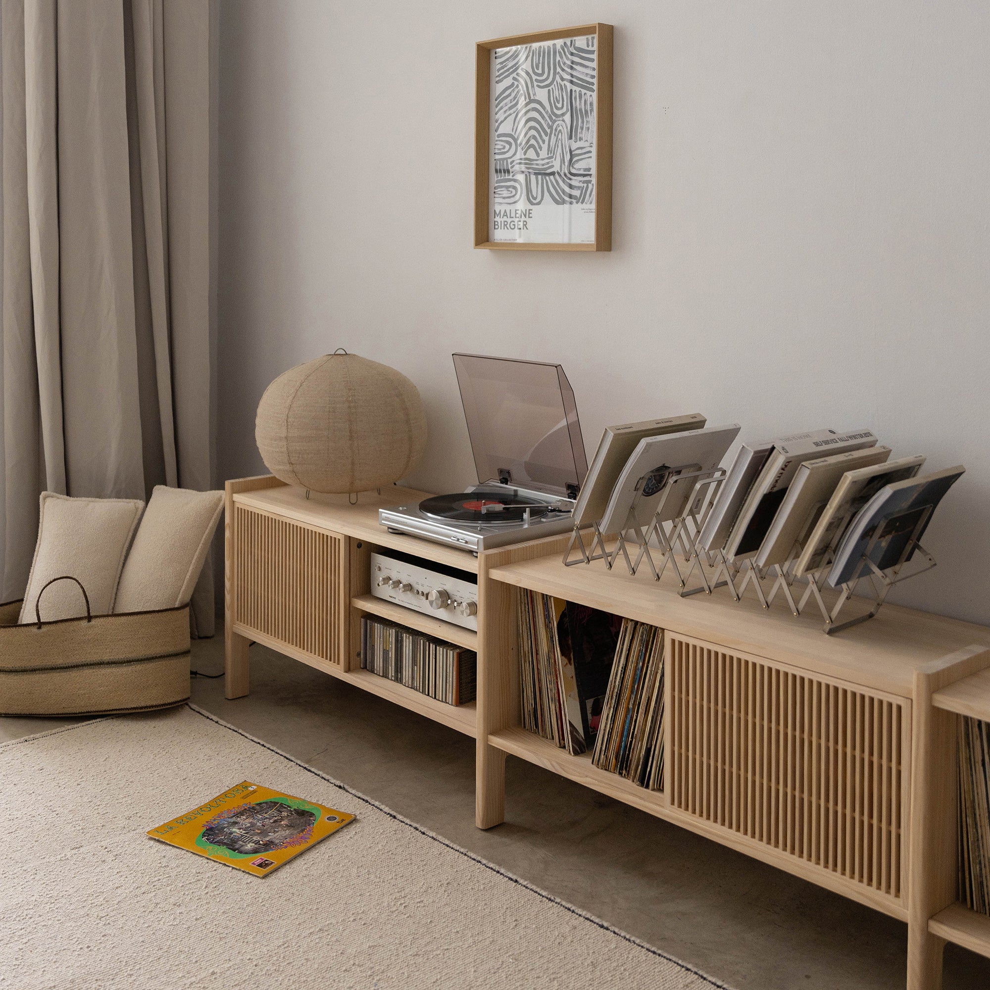 Large Mendia TV furniture in solid wood for vinyl records 3 doors 301 cm - Image 8