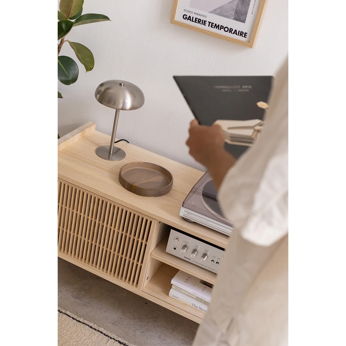 Tarida solid wood TV furniture for vinyl records 1 or 2 doors 151 cm - Image 7